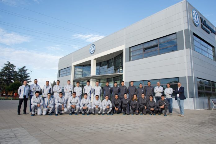 24 alumnos se inician en el decimo Programa de Aprendices de Volkswagen Navarra