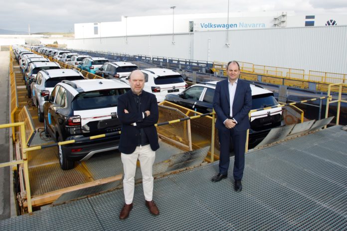 Volkswagen Navarra supera el 50% de sus coches distribuidos por tren